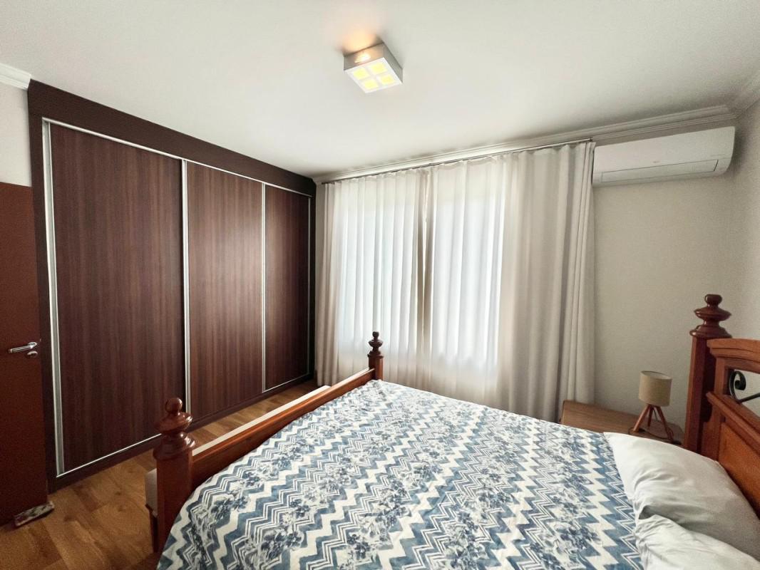 Casa, Castelo, 4 Quartos, 4 Vagas, 1 Suíte