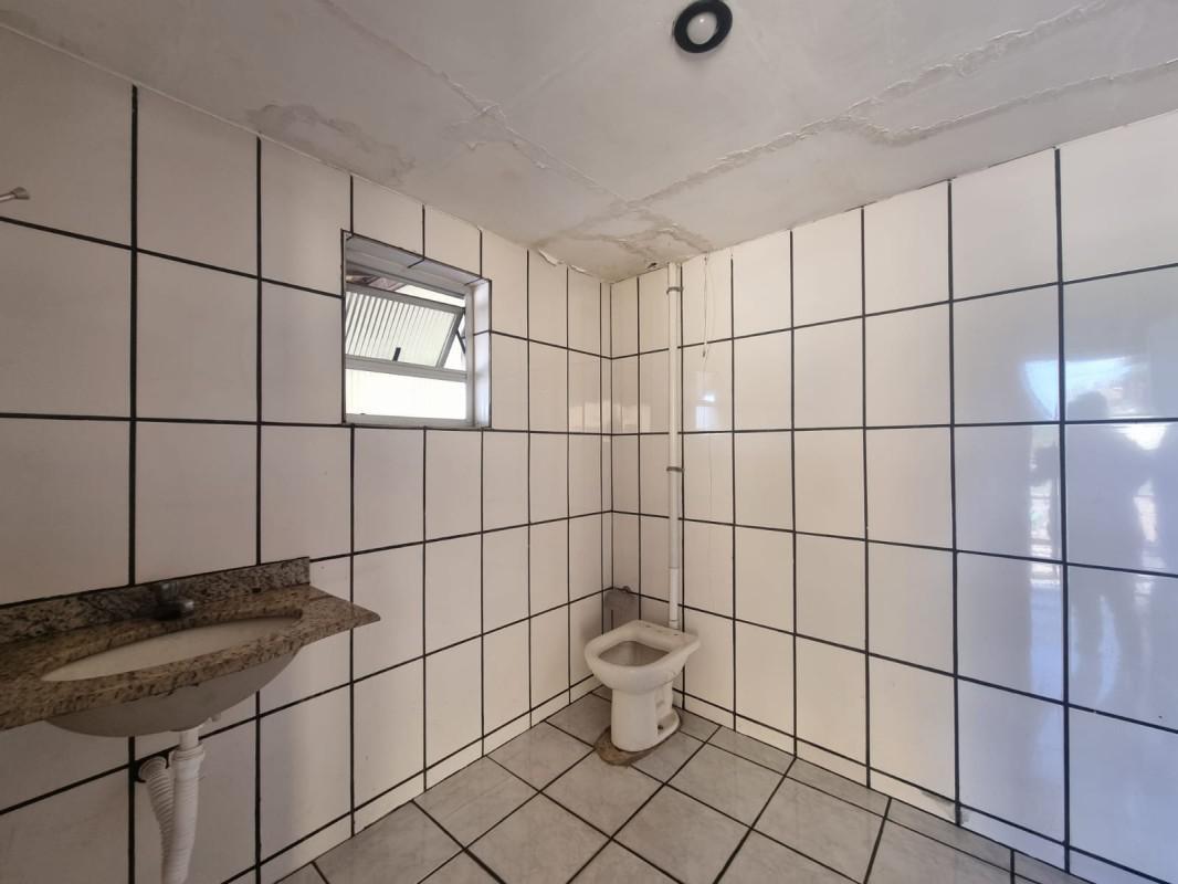 Casa, Amazonas, 2 Quartos, 5 Vagas, 1 Suíte