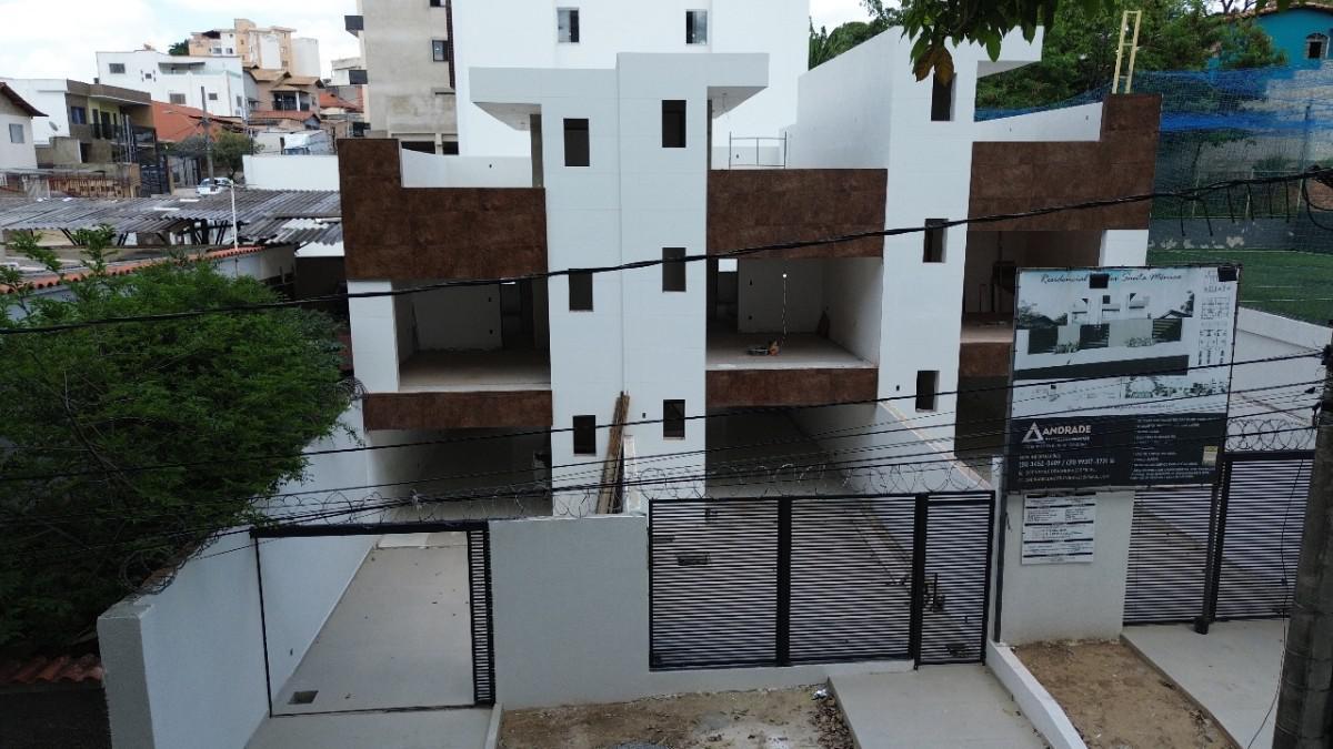 Casa, Santa Mônica, 3 Quartos, 4 Vagas, 1 Suíte