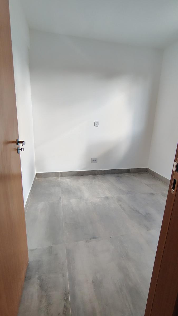 Apartamento, Sagrada Família, 3 Quartos, 2 Vagas, 1 Suíte