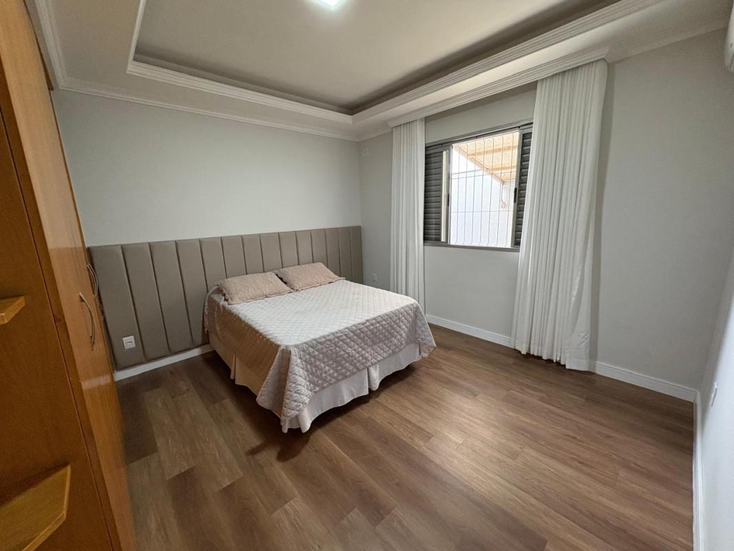 Casa, Tirol, 3 Quartos, 5 Vagas, 1 Suíte