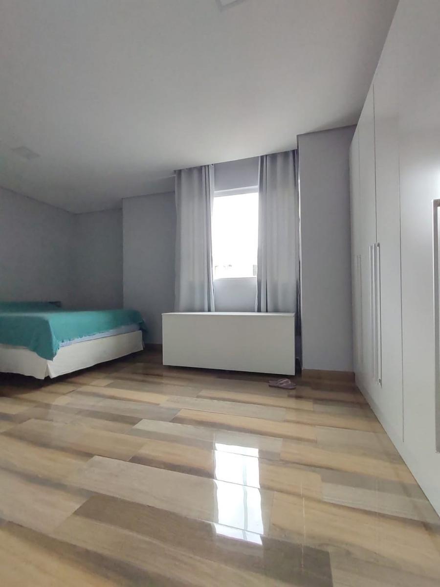 Casa, Vila das Flores, 4 Quartos, 2 Vagas, 1 Suíte