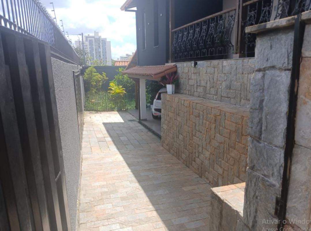 Casa, Floramar, 4 Quartos, 5 Vagas, 2 Suítes