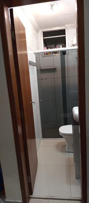Apartamento, Tirol (barreiro), 2 Quartos, 1 Vaga