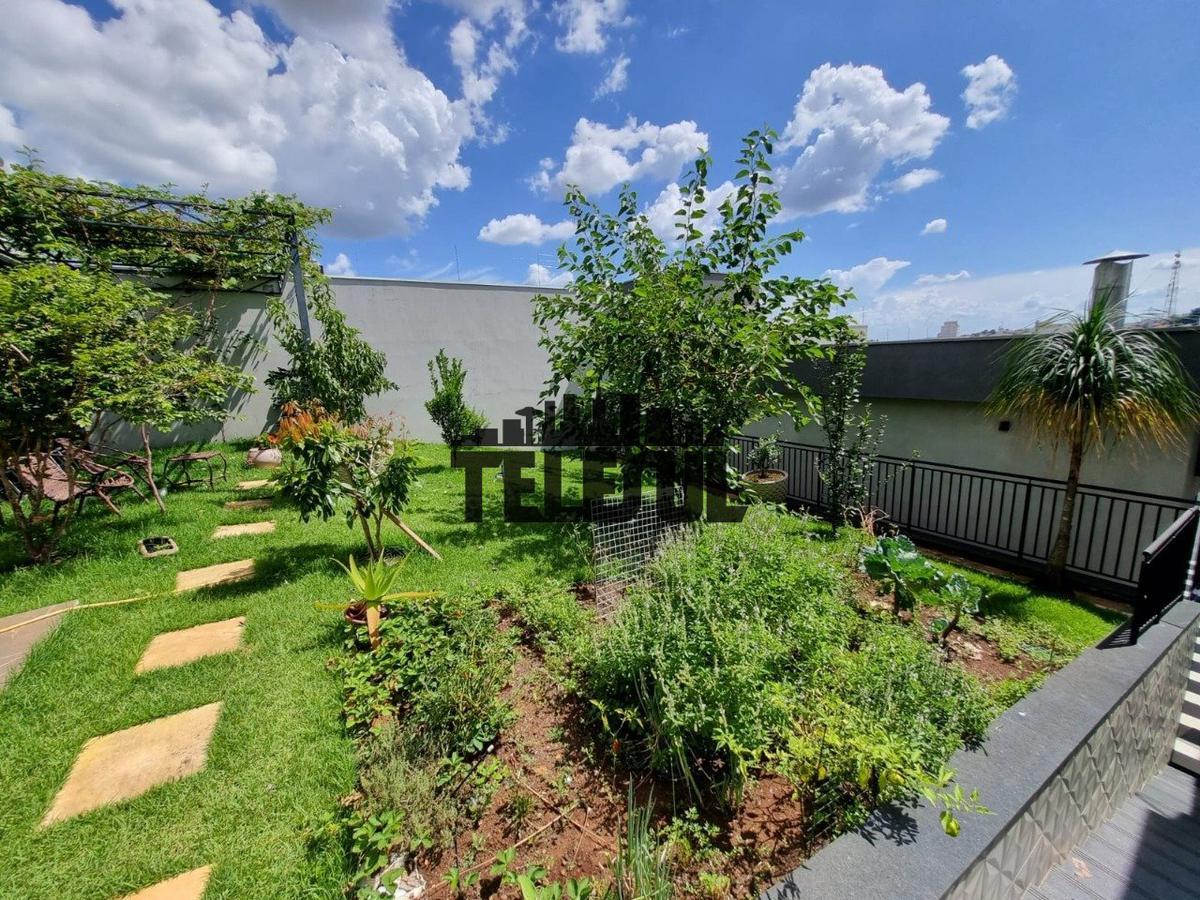 Casa, Jardim Europa, 3 Quartos, 6 Vagas, 2 Suítes
