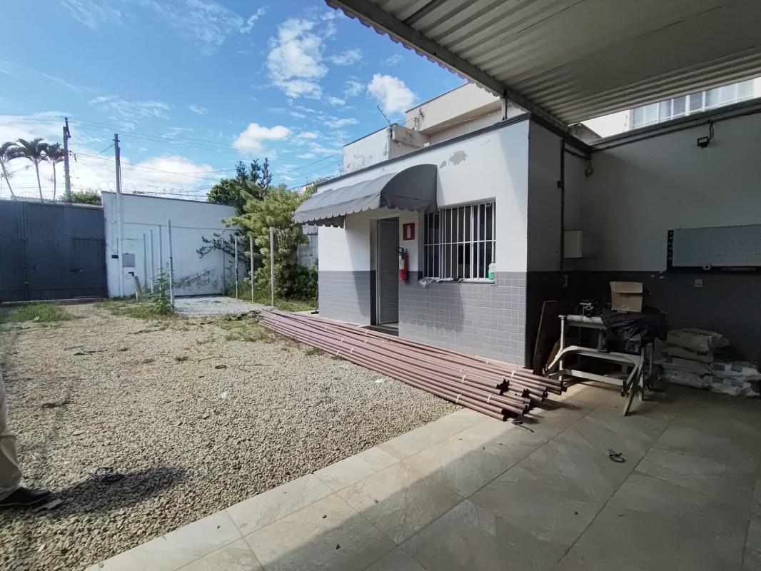 Galpão, Alto dos Pinheiros, 0 Quarto, 0 Vaga