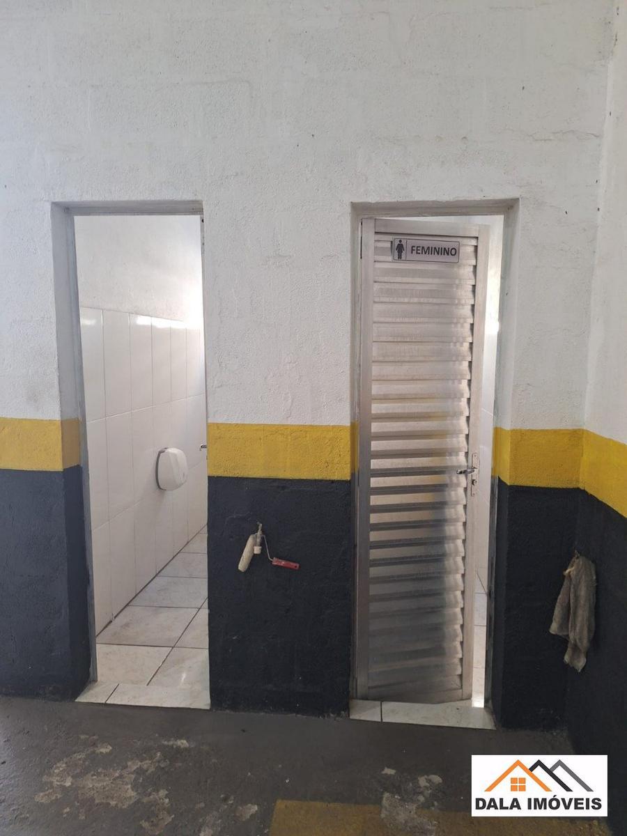 Galpão, Castelo, 0 Quarto, 6 Vagas