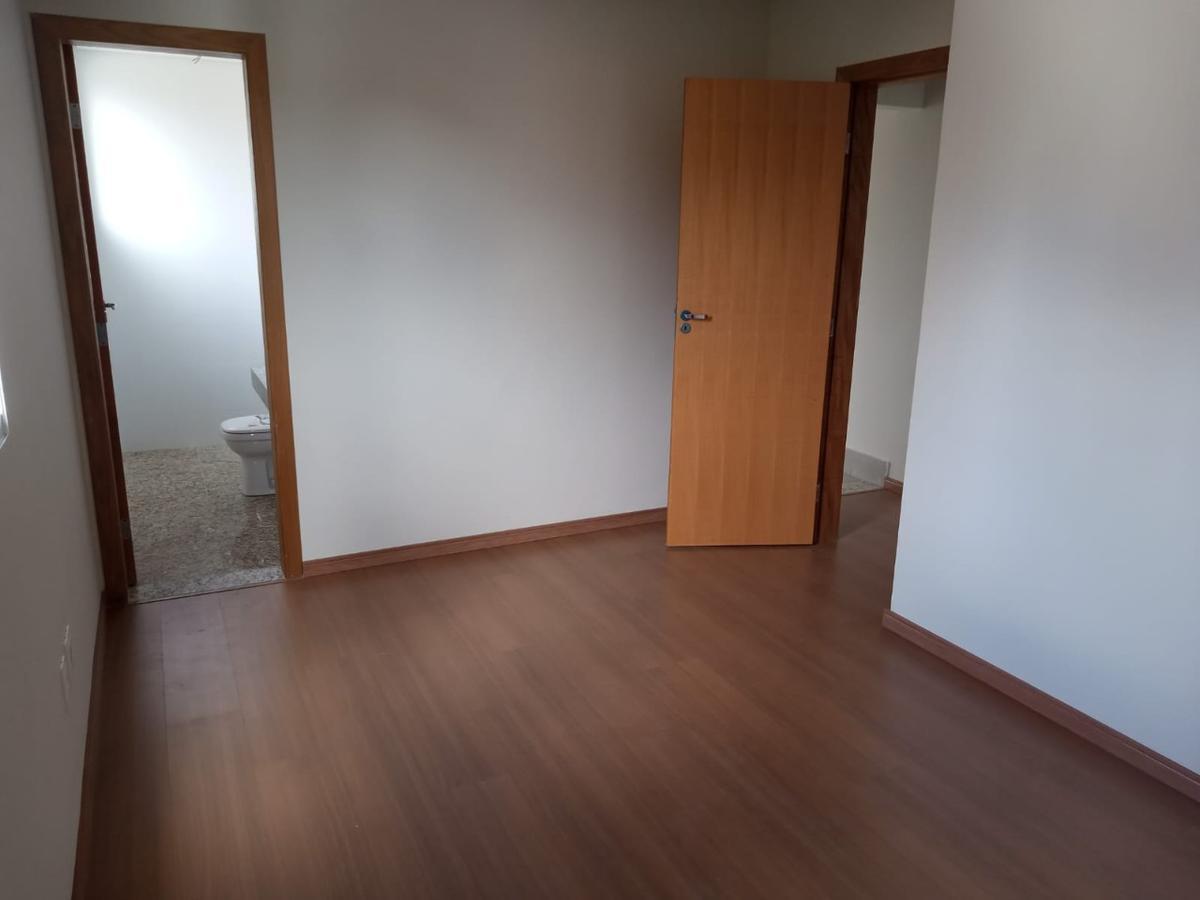 Cobertura, União, 4 Quartos, 2 Vagas, 2 Suítes