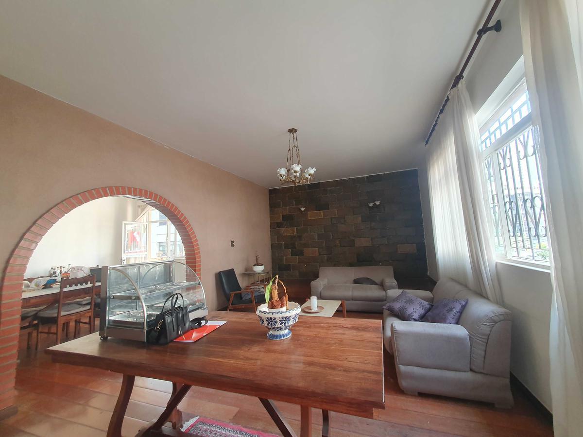 Casa, Gutierrez, 3 Quartos, 4 Vagas, 1 Suíte