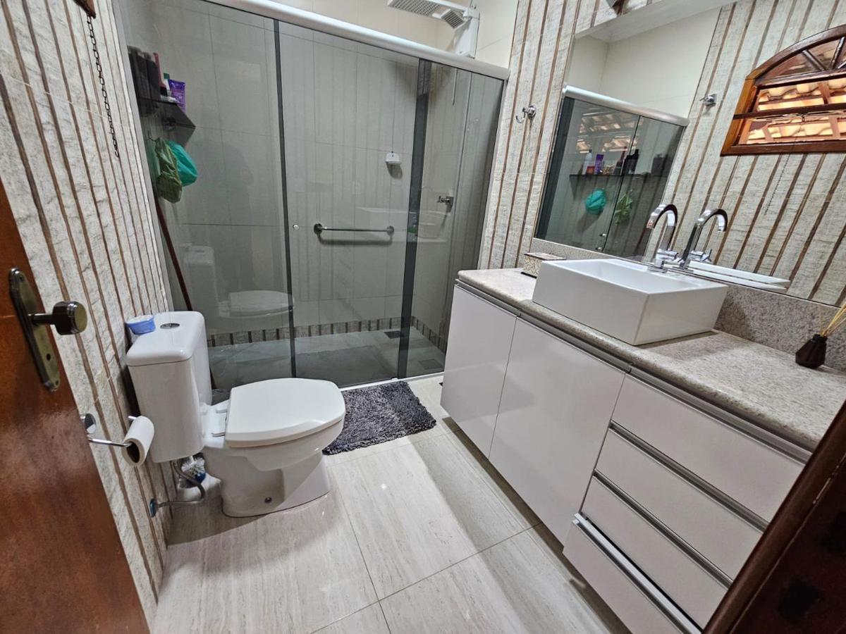 Casa, Santa Cruz, 4 Quartos, 6 Vagas, 1 Suíte