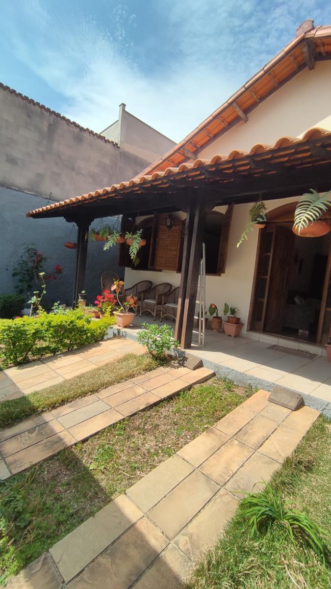 Casa, Parque Turistas, 2 Quartos, 2 Vagas, 1 Suíte