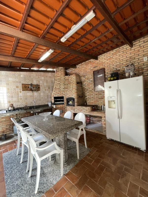 Casa, Jardim Casa Branca, 4 Quartos, 3 Vagas, 1 Suíte