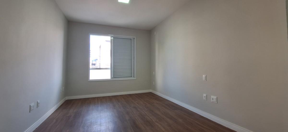 Casa, Nova Floresta, 4 Quartos, 2 Vagas, 2 Suítes