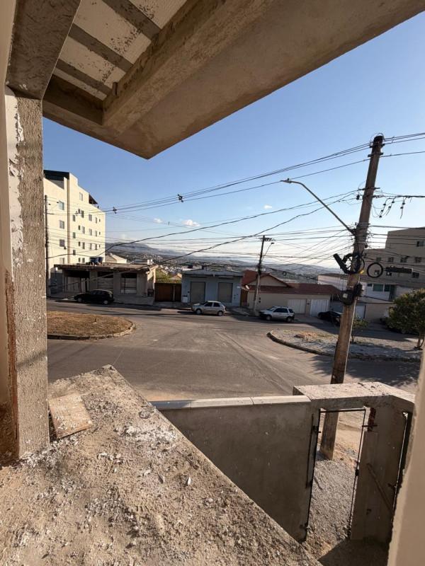 Casa, Masterville, 2 Quartos, 2 Vagas