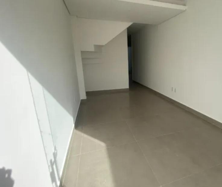 Casa, Rio Branco, 2 Quartos, 1 Vaga, 2 Suítes
