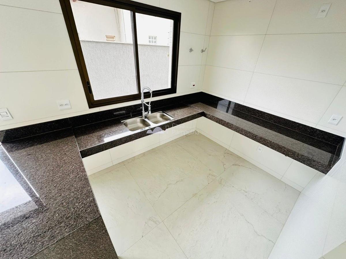 Apartamento, Jaraguá, 4 Quartos, 3 Vagas, 4 Suítes