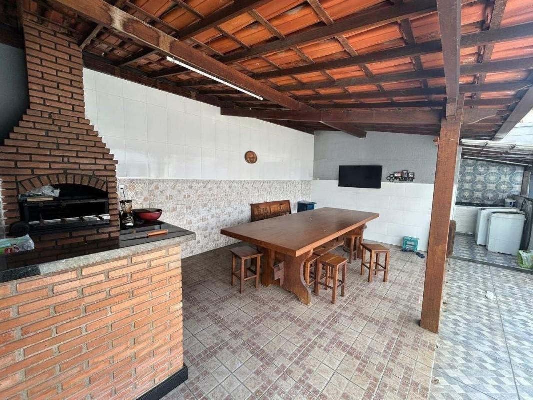 Casa, Eldorado, 3 Quartos, 6 Vagas, 1 Suíte