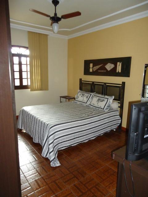 Casa, Milionários, 4 Quartos, 3 Vagas, 1 Suíte