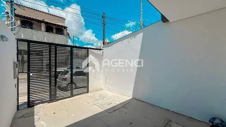 Casa, Piratininga (venda Nova), 2 Quartos, 0 Vaga, 2 Suítes