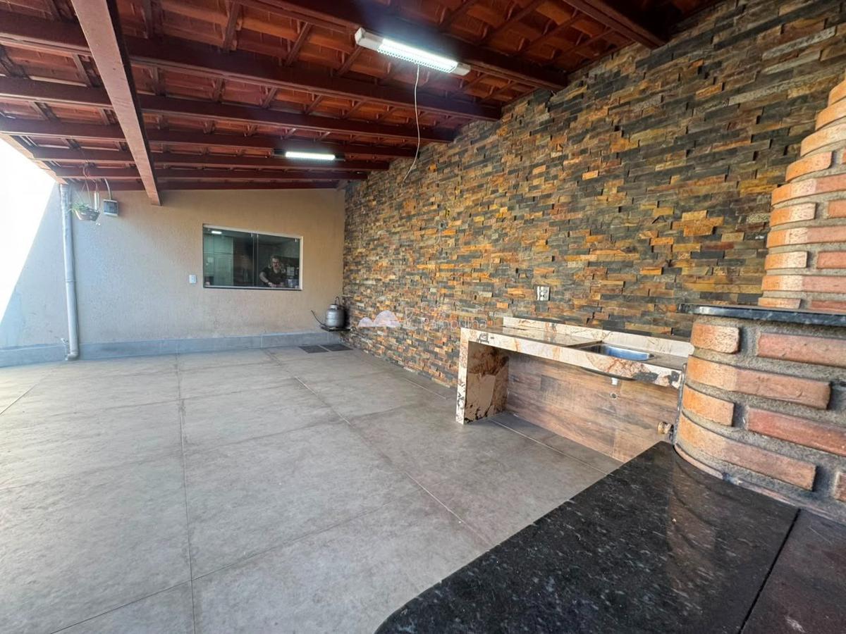 Casa, Rio Branco, 2 Quartos, 4 Vagas