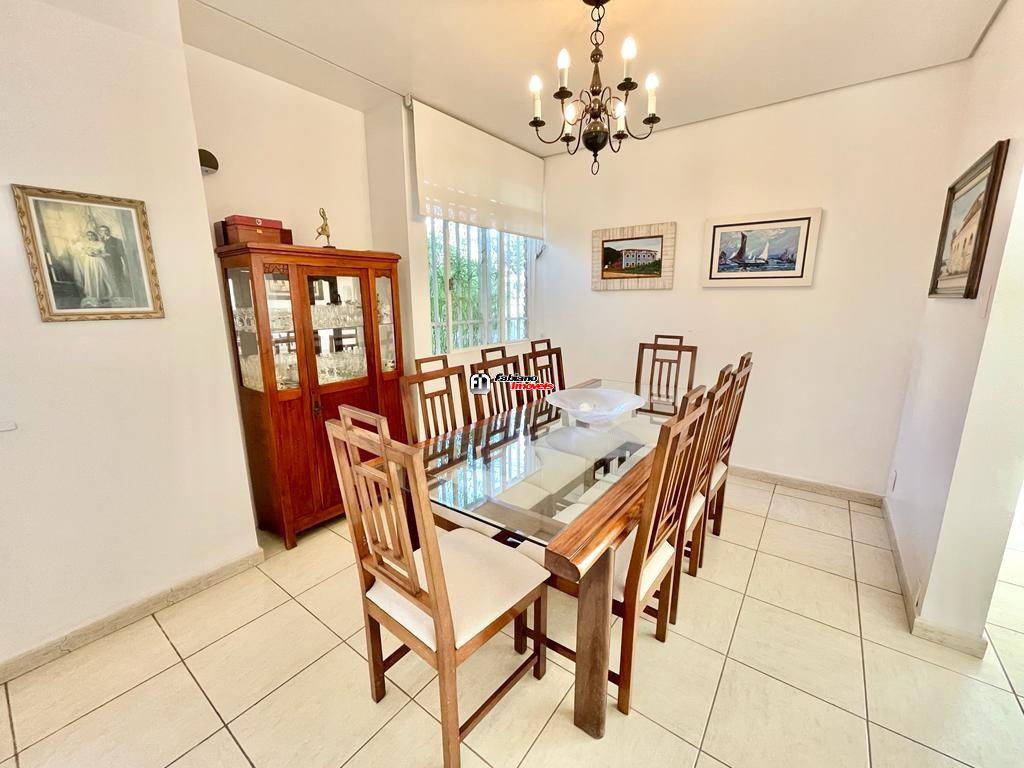 Casa, Itapoã, 4 Quartos, 6 Vagas, 1 Suíte