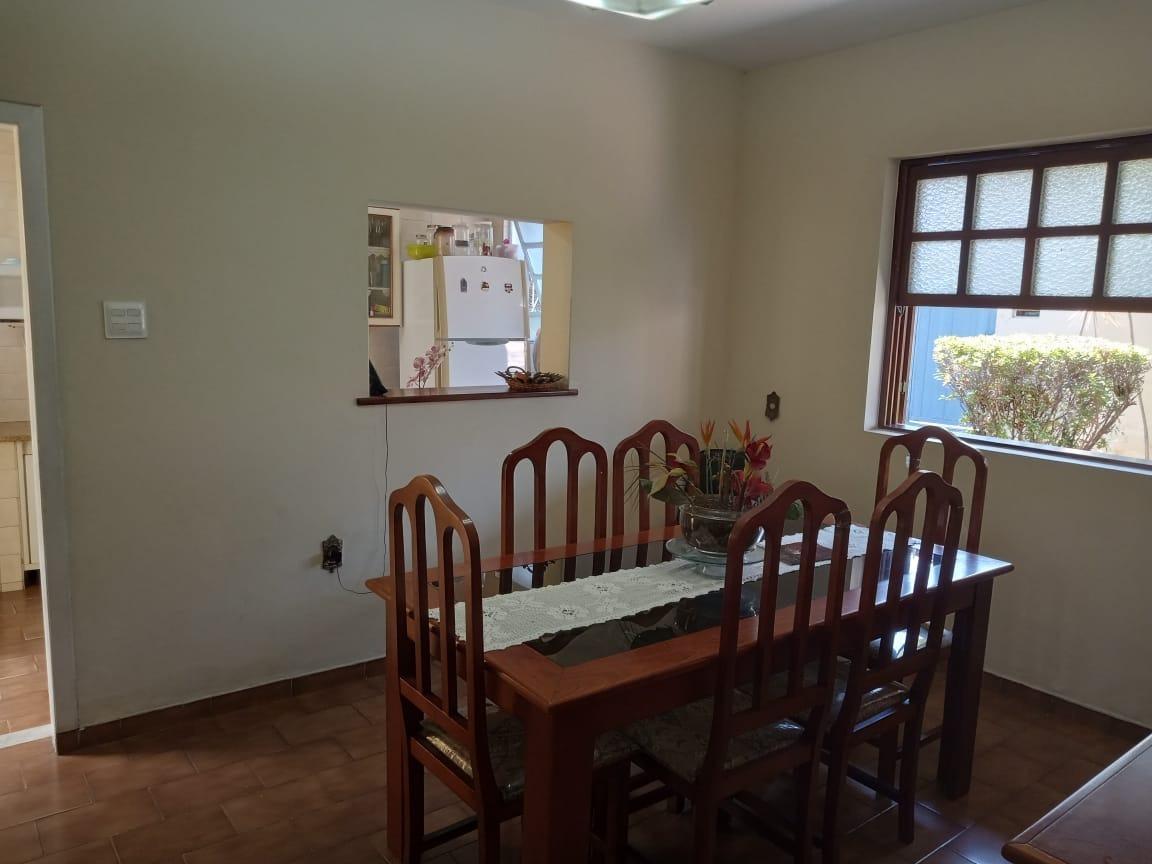 Casa, Cachoeirinha, 3 Quartos, 2 Vagas, 1 Suíte