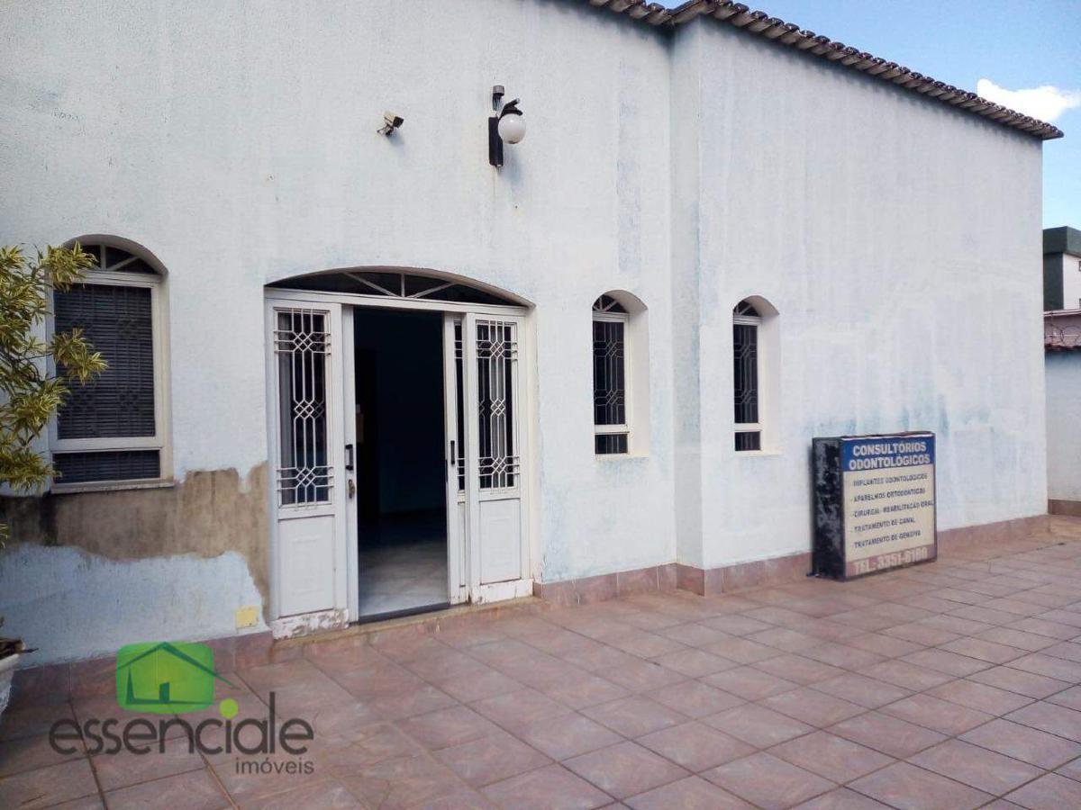 Casa Comercial, Santa Cruz Industrial, 2 Quartos, 4 Vagas