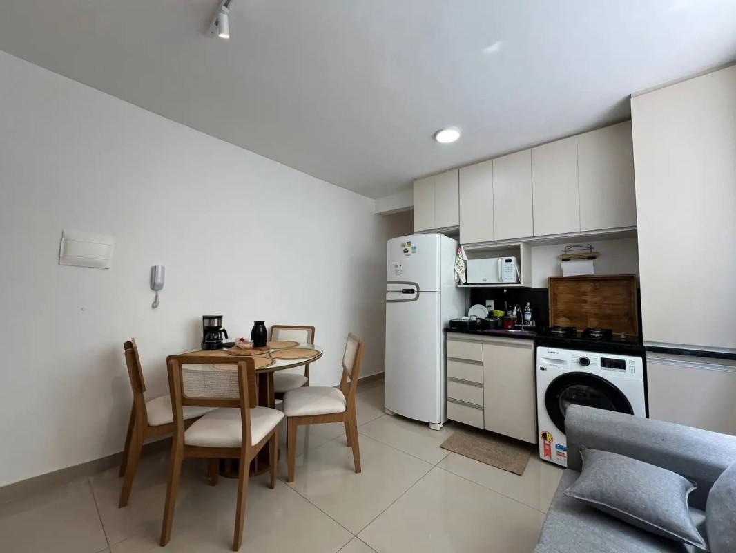 Apartamento, Sagrada Família, 2 Quartos, 1 Vaga