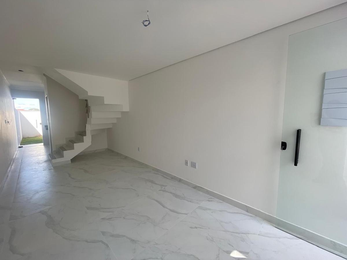 Casa, São João Batista (venda Nova), 2 Quartos, 1 Vaga, 2 Suítes