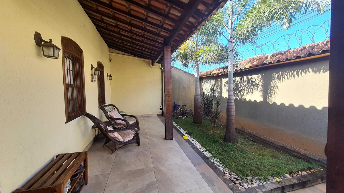 Casa, Jardim Industrial, 3 Quartos, 3 Vagas, 1 Suíte