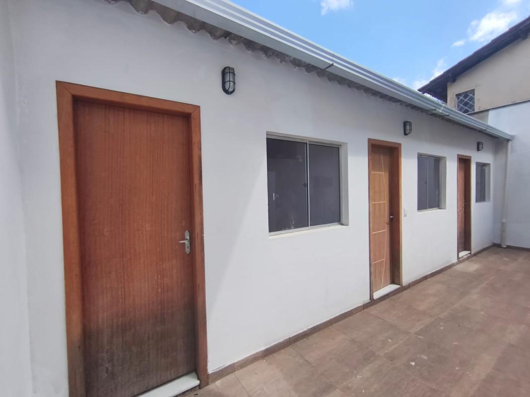 Casa, Santa Efigênia, 3 Quartos, 0 Vaga