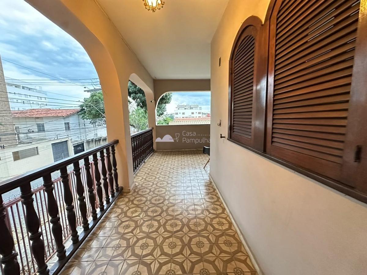 Casa, Liberdade, 6 Quartos, 8 Vagas, 2 Suítes