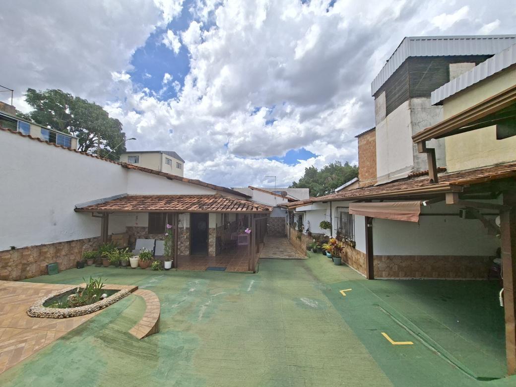 Casa, Vera Cruz, 3 Quartos, 5 Vagas, 1 Suíte