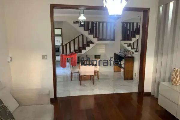 Casa, Castelo, 3 Quartos, 3 Vagas, 2 Suítes