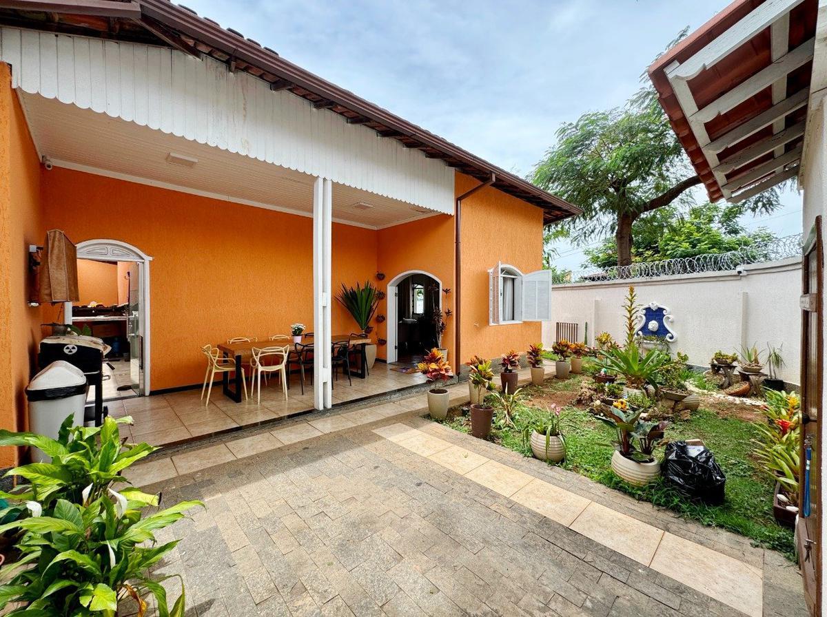 Casa, Santa Amélia, 3 Quartos, 10 Vagas, 1 Suíte