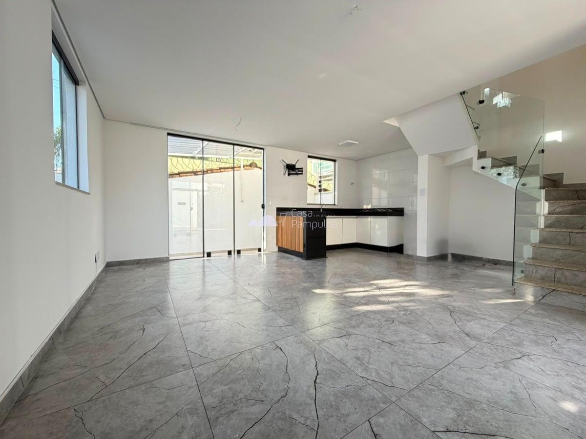 Casa, Candelária, 3 Quartos, 2 Vagas, 1 Suíte