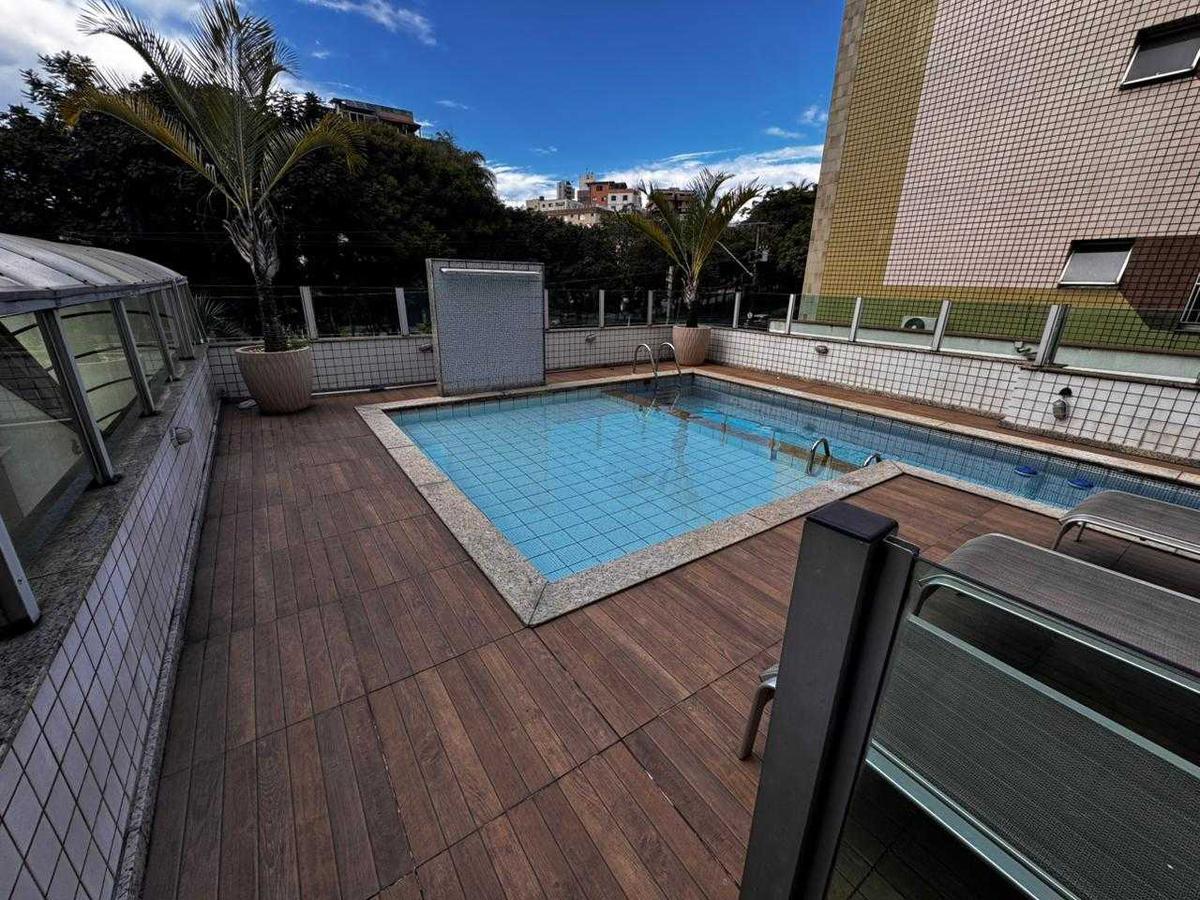 Apartamento, Sagrada Família, 3 Quartos, 4 Vagas, 1 Suíte