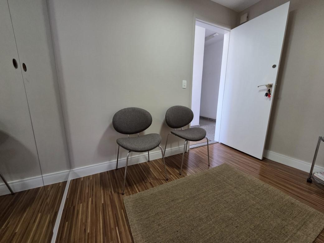 Sala, Funcionários, 2 Vagas