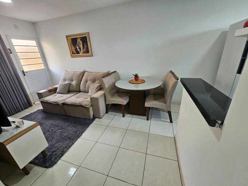 Casa, Vila Francisco de Moura, 2 Quartos, 1 Vaga