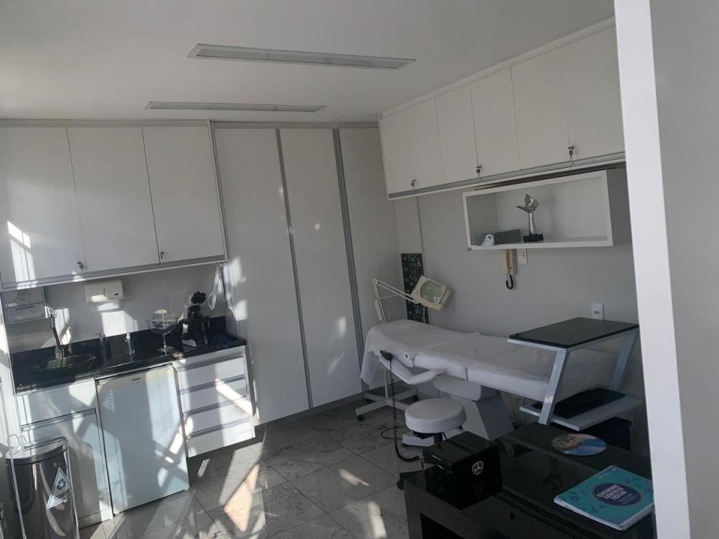 Sala, Funcionários, 0 Quarto, 1 Vaga