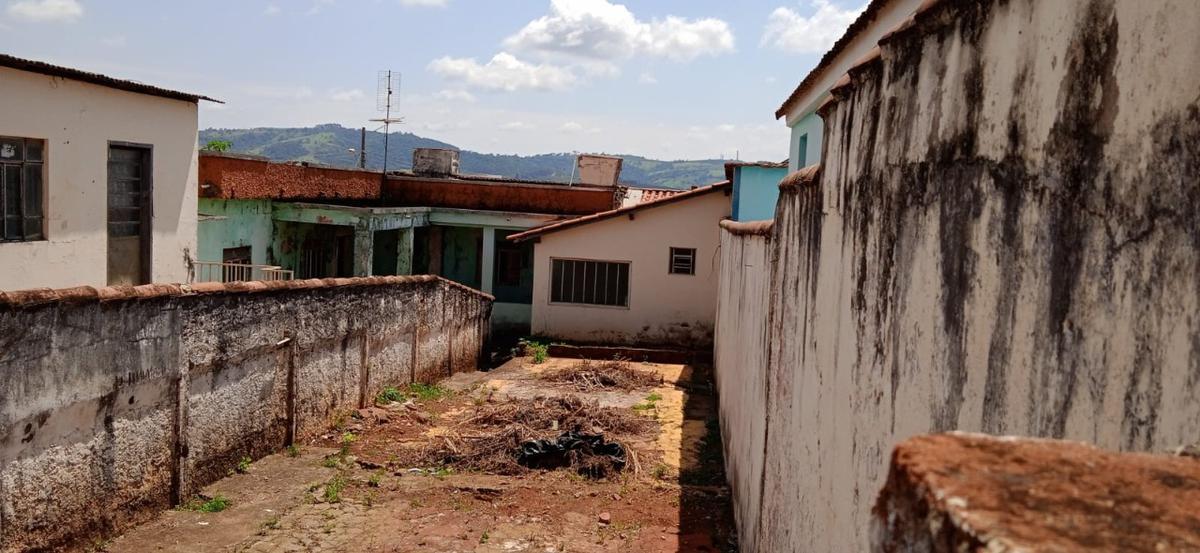 Lote, Centro, 0 Quarto, 0 Vaga