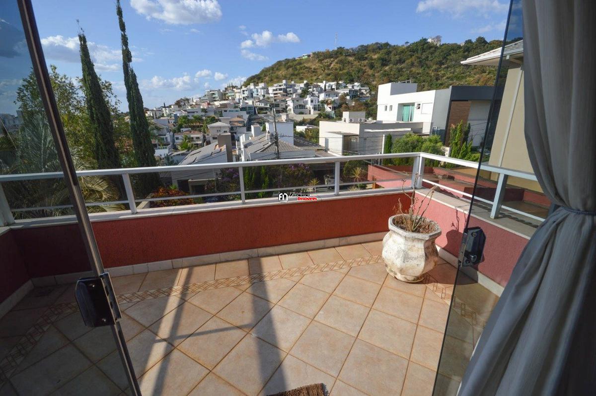 Casa, Paquetá, 5 Quartos, 4 Vagas, 3 Suítes