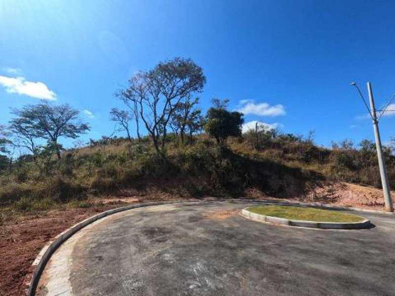 Lote, Centro, 0 Quarto, 0 Vaga