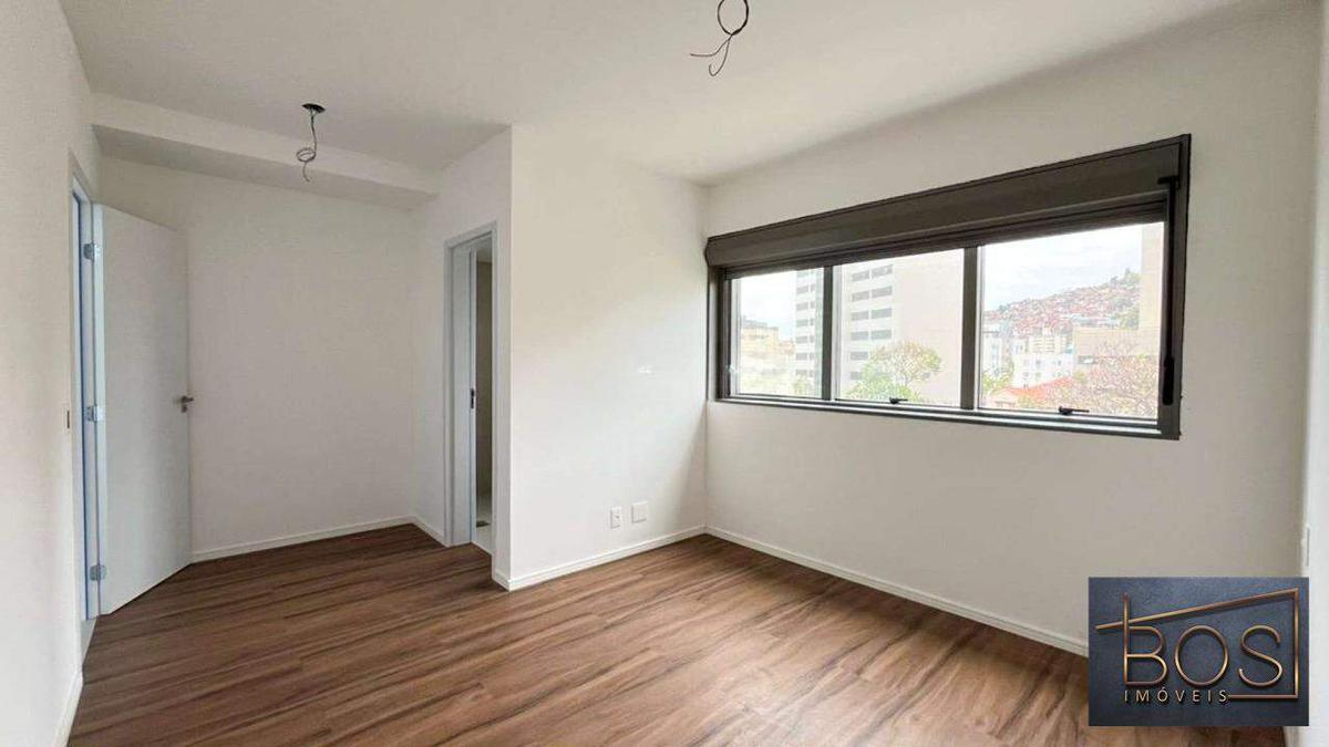 Apartamento, Funcionários, 2 Quartos, 2 Vagas, 1 Suíte