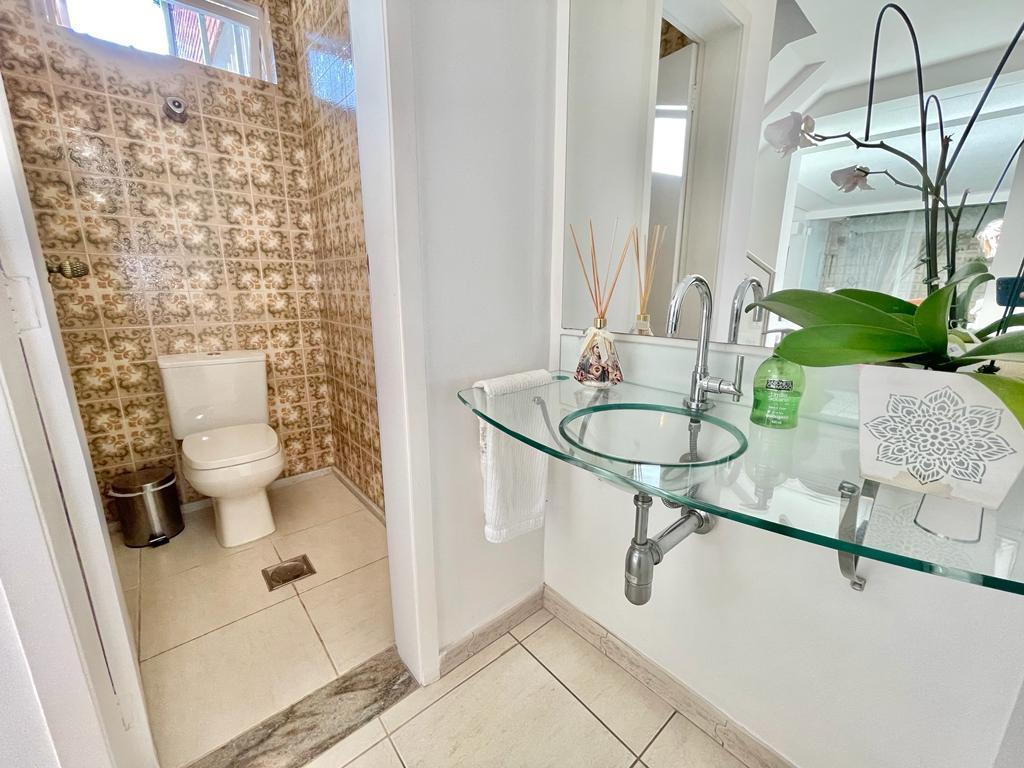 Casa, Itapoã, 4 Quartos, 6 Vagas, 1 Suíte