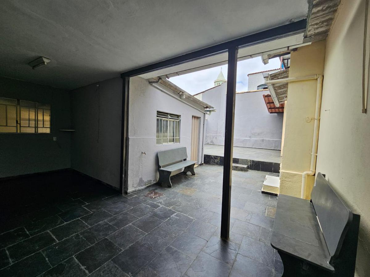 Casa, Santa Cruz, 3 Quartos, 5 Vagas, 1 Suíte
