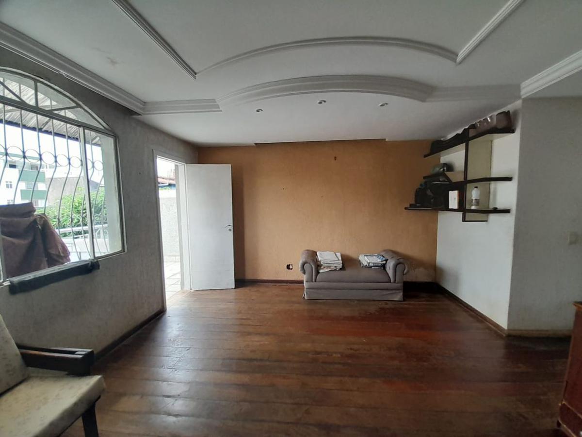 Casa, Sagrada Família, 6 Quartos, 4 Vagas, 4 Suítes