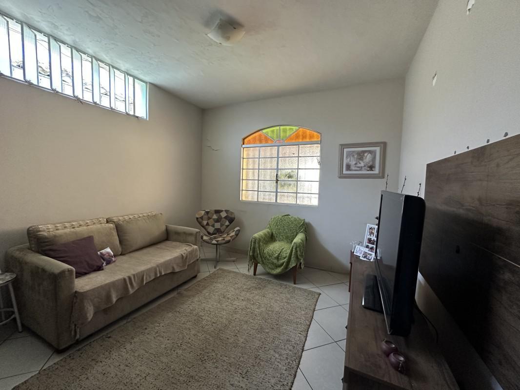 Casa, Caiçaras, 3 Quartos, 3 Vagas, 1 Suíte