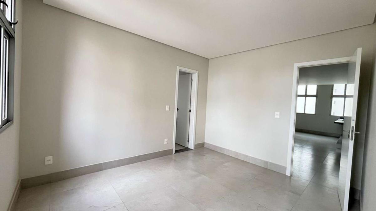 Apartamento, Centro, 2 Quartos, 0 Vaga, 1 Suíte