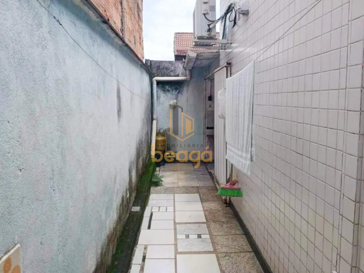 Casa, Camargos, 2 Quartos, 3 Vagas, 1 Suíte